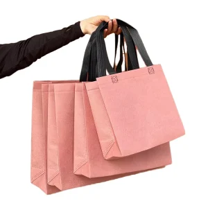 Custom Non Woven Tote Bags Reusable Eco Friendly Shopping Bags Luxury Apparel Packaging Gift Bags for Clothing Store