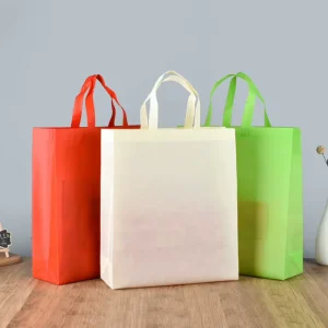Eco-friendly Durable Non Woven Custom Tote Bag with PP Laminated Finish Reusable Shopping Bag for Beverage Use Custom Logo