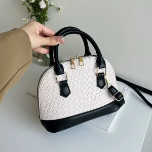 Elegant Simple Korean Urban Simplicity Water Resistant Portable Zipper Closure Women’s Spring Summer Niche Shell Polyester
