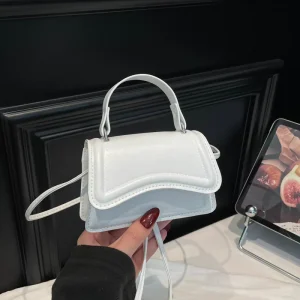 Korean style Chic PU Crossbody Shoulder Bag Spring New Arrival Fashionable Textured ZIP Closure Light Luxury Bag Women