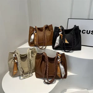 MU Carrying Large Capacity Bucket Female Autumn and Winter Retro Shoulder Tote Bag Cross-border Foreign Trade Agent