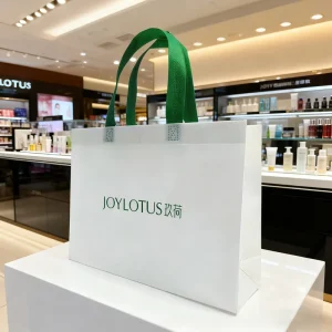 Manufacturer Custom Logo Reusable Eco friendly Non Woven PP Laminated Waterproof Shopping Bags for Clothing Socks Supermarket