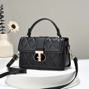 Quilted Small Square Bag Stylish Niche Design Elegant Womens Handbag Shoulder Crossbody Bag Polyester Lining