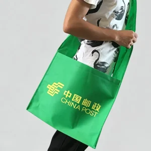 Reusable Nonwoven Shoulder Bags with Custom Printed logo Long Handle Tote Shoulder Bag Packing Bag Supplier Shopping