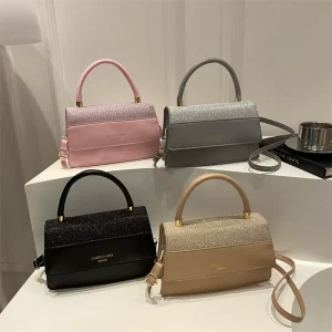 Spring New Arrival High Looks Small Square Magnetic Closure Street Fashion Shoulder Crossbody Bag Fashionable Casual Simple
