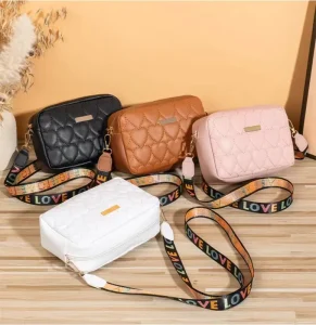Stylish Heart shaped Embroidered Diamond Pattern Shoulder Bag with Single Strap Letter Color Embroidery Crossbody Bag
