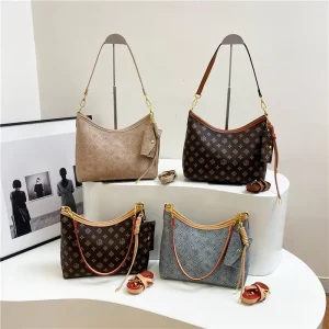Vintage Fashionable Tote Bag Large Capacity Crossbody Shoulder Bag Women’s Versatile Simple Armpit Waterproof Anti-Theft