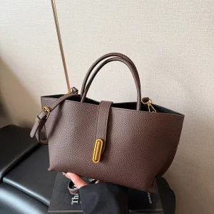 Advanced Texture Niche Hand Holding Bucket Bag Women’s Winter New Fashion Retro All Match Shoulder Messenger Bag