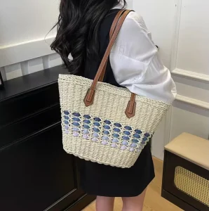 Beach Vacation Woven Straw Tote Bag with Polyester Lining Large Capacity Versatile Shoulder Commute