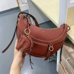 Classic Saddle Crossbody Bag Casual Solid Color Faux Leather Shoulder Purse with Strap Detail Everyday Zipper Hobo Handbag
