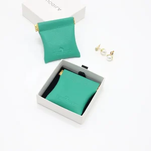 Custom Emboss Logo Closing Magnet Earring Ring Leather Jewelry Pouch Mini Luxury Watch Packaging Pu Leather Jewelry Bag