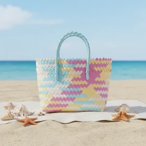 Custom Handwoven PP Rattan Tote Bag Recycled Plastic Beach Gift Bag OEM ODM for Resorts Wedding Lifestyle Brands