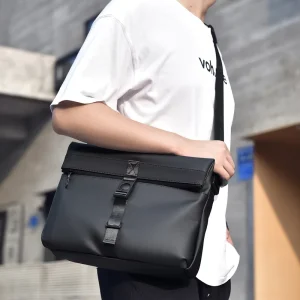 Custom Logo Durable Waterproof Small Men’s Messenger Bag Matte Black Techwear Crossbody Sling Bag Minimalist Business Shoulder Bag