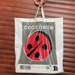 Custom Printed Logo High Quality Large Foldable Reusable PE Plastic Soft Loop Handle Shopping Bags for Clothing Packaging