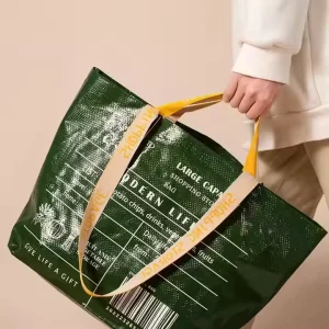 Customized Eco Friendly Recycled Big PP Woven Tote Shopping Bag Medium Size with Letter Pattern for Daily Use