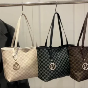 Designer’s Large Capacity Leather Women’s Luxury Handbag Zipper Polyester Lining Anti Theft Function Fashion Style