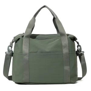 Durable Polyester Fitness Gym Duffel Bag Travel Weekender Water Resistant with Big Compartment and Fashion Zipper Closure