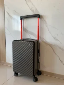Factory Custom Luxury Wide-Body Trolley Luggage Narrow Frame Durable 20 Inch Lightweight Waterproof Carry-On Suitcase Lock
