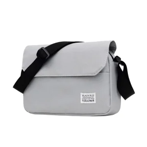 Fashion Small Crossbody Messenger Bag Waterproof Lightweight Nylon Zipper Closure for Business Office School Men