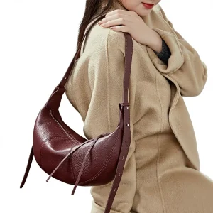 First Layer Cowhide Horn Genuine Leather Crossbody Shoulder Commuter Bag New Style Zipper Closure Solid Color Womens Soft
