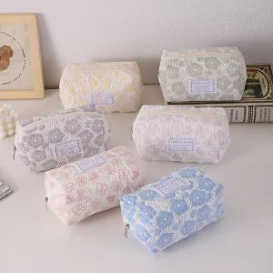 Floral Large Capacity Zipper Cosmetic Organizer Soft Quilted Heart Makeup Case Travel Storage
