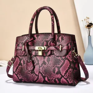 Large Capacity Women’s Retro Versatile Shoulder Crossbody Handbag with Zipper Closure Snake Pattern Everyday Use