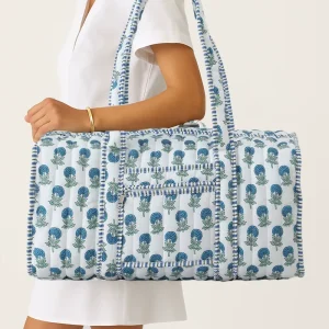 Lightweight Large Capacity Weekend Bag Quilted Floral Travel Duffle Bag for Women