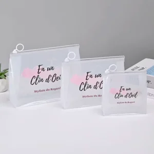 Low MOQ PVC Custom LOGO Pouch Travel Clear Small Makeup Bag Zipper Closure Travel Clear Zip Lock Cosmetic Bag