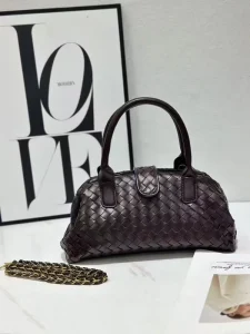 Luxury Fashion Classic Retro Style Woven PU Leather Three-Strap Crossbody Handbag for Women with Large Capacity All Seasons
