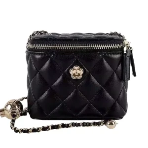New Camellia Quilted Chain Box Bag for Women Mini Crossbody Shoulder Bag with Zipper Closure and Gold Chain