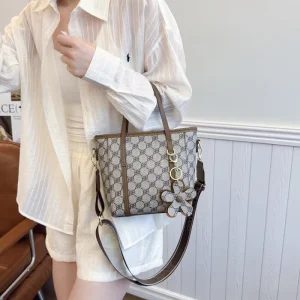 New Design Women’s Messenger Bags With Shoulder Strap for Ladies Casual Shoulder Bags Luxury PU