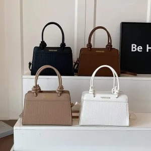 New Korean Style Casual Crossbody Bag Elegant Niche Saddle Zip Closure Women’s Patchwork Handbag