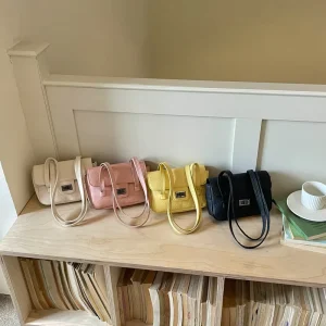 New Luxury Lychee Grain Underarm Shoulder Bags PU Leather Rectangular Flap Women’s Handbags with Metal Twist Lock