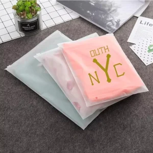 PE Plastic Shopping Bags with Ziplock Closure Heavy Duty Retail Packaging Bags for Boutique and Gift Stores