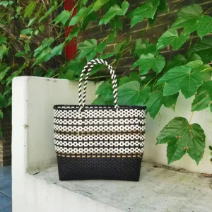 Picnic Beach Tote Bag Hand Woven Plastic Bag for Women