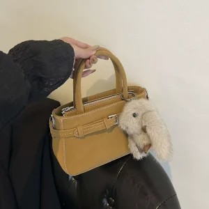 Popular all-matching portable square women’s winter new casual advanced texture shoulder messenger bag