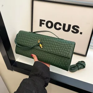 Purse for Women Shoulder Bag Cute Woven Baguette Bag Clutch Square Handbags for Lady Luxury Bag