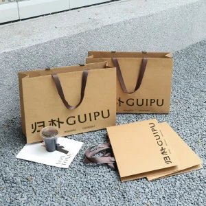 Recyclable Art Paper Handbags for Fashion Stores Beauty Salons Women’s Clothing Packaging Magnetic Closure Custom