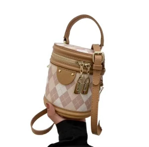 Retro Zipper Lightweight Rhombus Pattern Single shoulder Quilted Crossbody Handbag Closure Saddle PU Bucket Bag