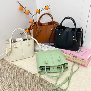 Spring Candy Color New Luxury Women Messenger Shoulder Bag PU Square Purse Portable Popular Ladies Small Handbags for Young