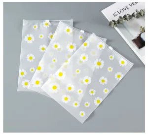 Transparent Chrysanthemum PE Garment Zipper Bag Frosted Zipper Bag Plastic Resealable Bag for Underwear Packaging