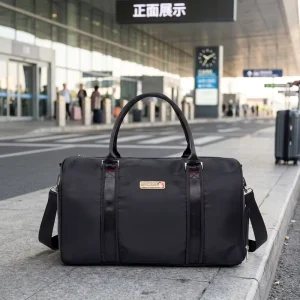 Unisex Polyester Duffel Bag Large-Capacity Lightweight Zipper Closure Trendy Travel Gym Bag Sport bag