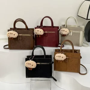 Versatile Retro Commuting Crossbody Bag for Women Winter New Arrival Premium Suede Finish Niche Shoulder and Underarm Bag