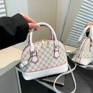 Vintage French Niche Shell Handbag Women New Fashion Hong Kong Style High-End PU Polyester Zipper Crossbody Bag