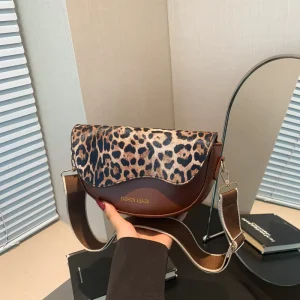 Vintage Texture Elegant Women’s Crossbody Saddle Bag Popular All match Fashion Shoulder Bag