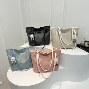 Women Fashion Plaid Tote Bag New Arrival Luxury High Capacity Commute Shoulder Bag Underarm Handbag